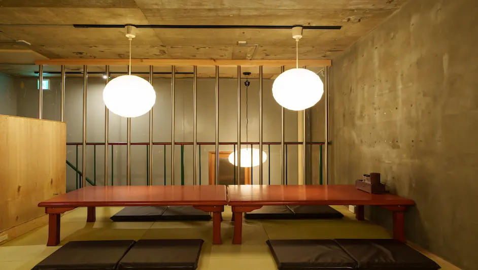 炭火やBB麻生店・内観写真